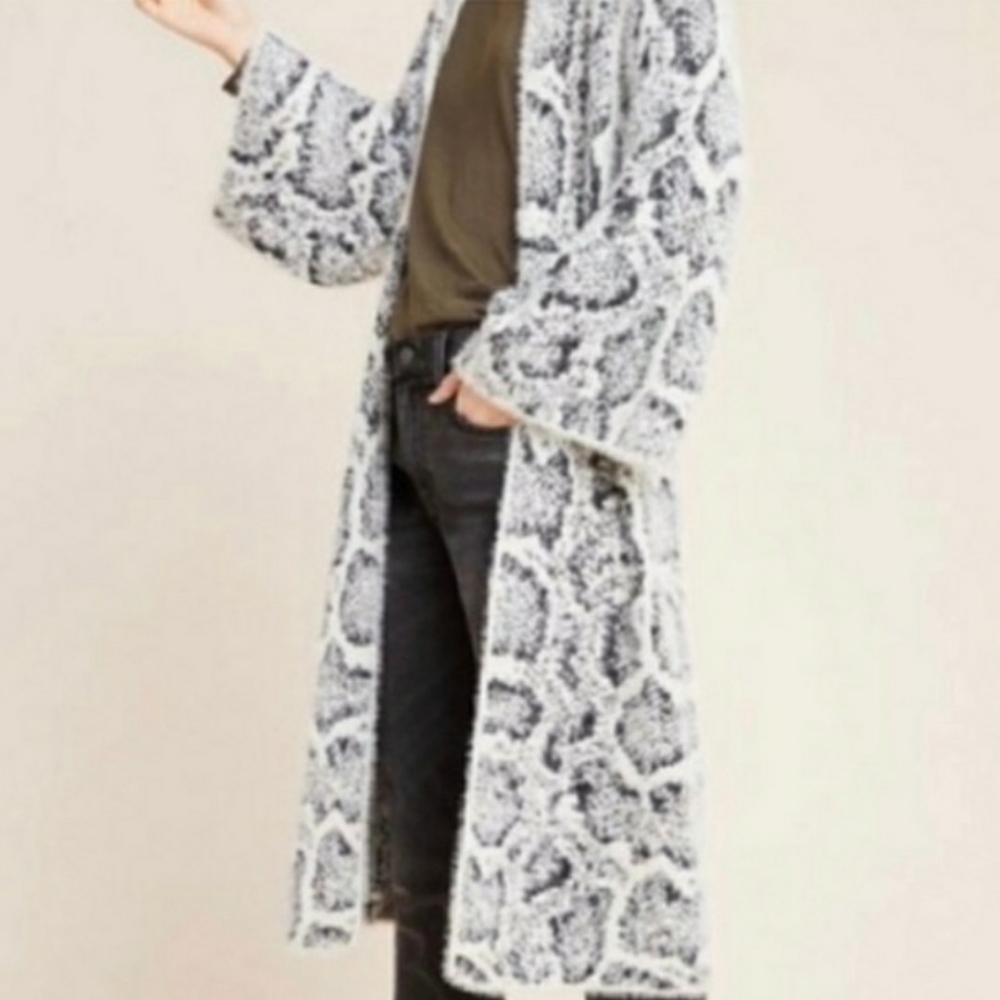 Akemi+Kin Fuzzy Snake Print Duster Cardigan// Super Soft and Cozy!! Gently Used.